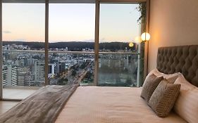Suite Apartamento Espectacular Vista La Carolina - One Quito